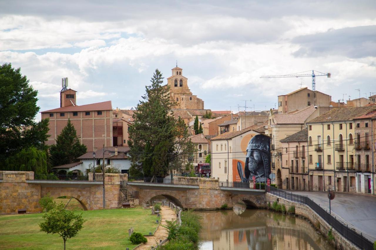 Apartamentos El Balcon Del Duero ซาน เอสเตบัน เด กอร์มาซ ภายนอก รูปภาพ